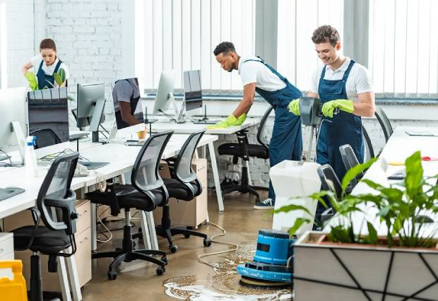 Office cleaners Newcastle NSW cleaning desks and computers